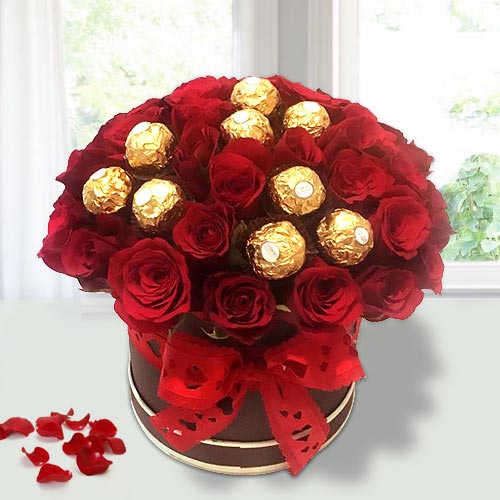 Remarkable Red Roses N Ferrero Rocher in Flower Bucket