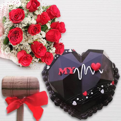 Delicious My Heart Piata Cake with Red Roses Bouquet