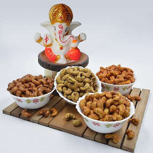 Radiant Pack of Flavored Cashews n Lord Ganesh Idol