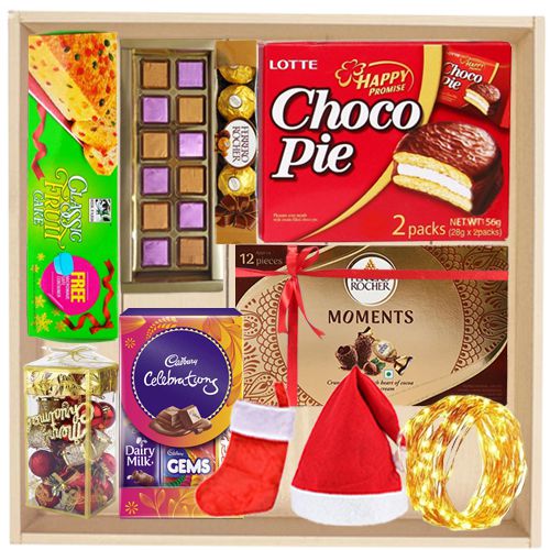 Premium Xmas Cake n Chocolate Delight Gift Hamper