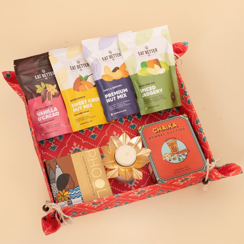 Marvelous Patola Art Decorative Tray Gift Hamper