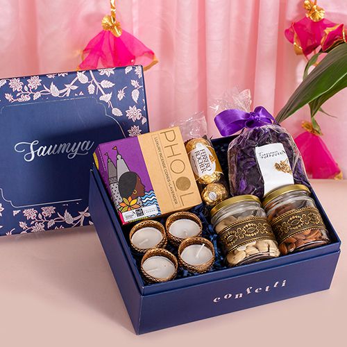 Festive Potpourri And Treats Box