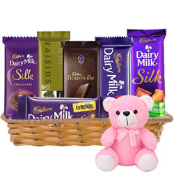 Wonderful Gift Hamper of Chocolates N Teddy