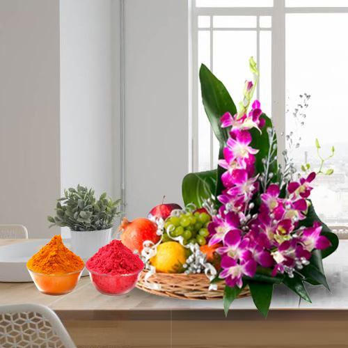 Splendid Flowers with mixed fresh Fruits