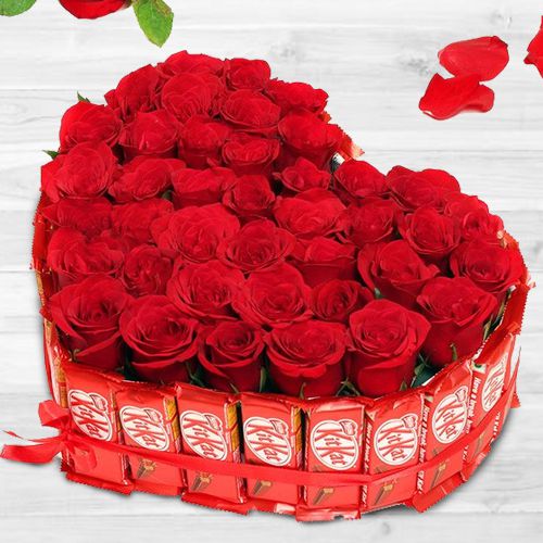 Heart Shape Arrangement of Kit Kat  N  Red Roses