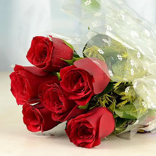 Captivating Red Roses Bunch	