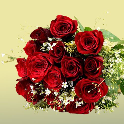 Cheerful Bunch of Unforgettable Long Stem Red Roses