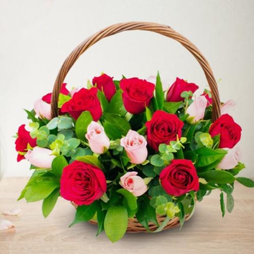 Amazing Arrangement of 18 Pink and Red Roses with Love