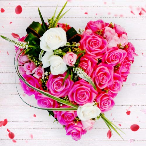 Wonderful Heart of 36 pcs Pink N White Roses