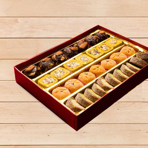 Appealing Assorted Premium Sweet Box (1kg)